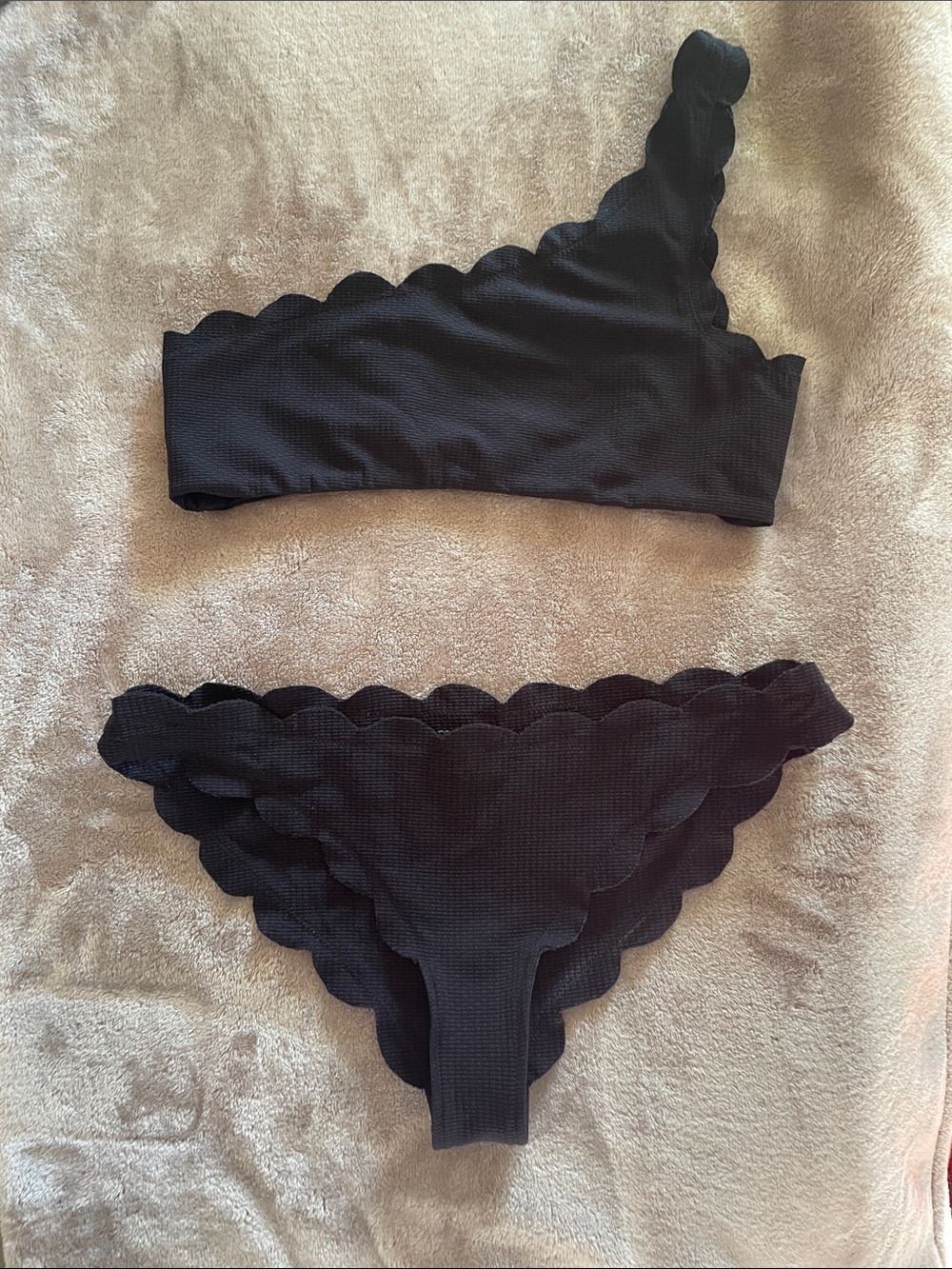 Marysia Antibes Scalloped Edge Black Bikini Set